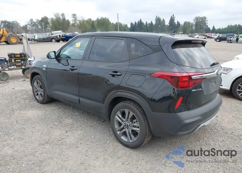 2021 Kia Seltos Lx из США, поврежденный, VIN KNDEPCAA8M7045243